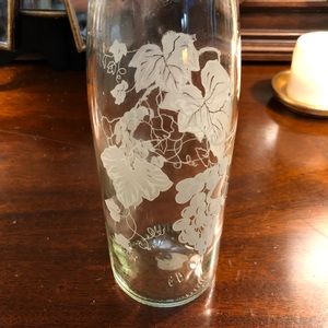 Etched Grapeleaf Clear Wine Bottle w/Cork Stopper